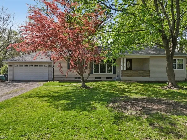 162 N Hawkins Ave, Akron, OH 44313