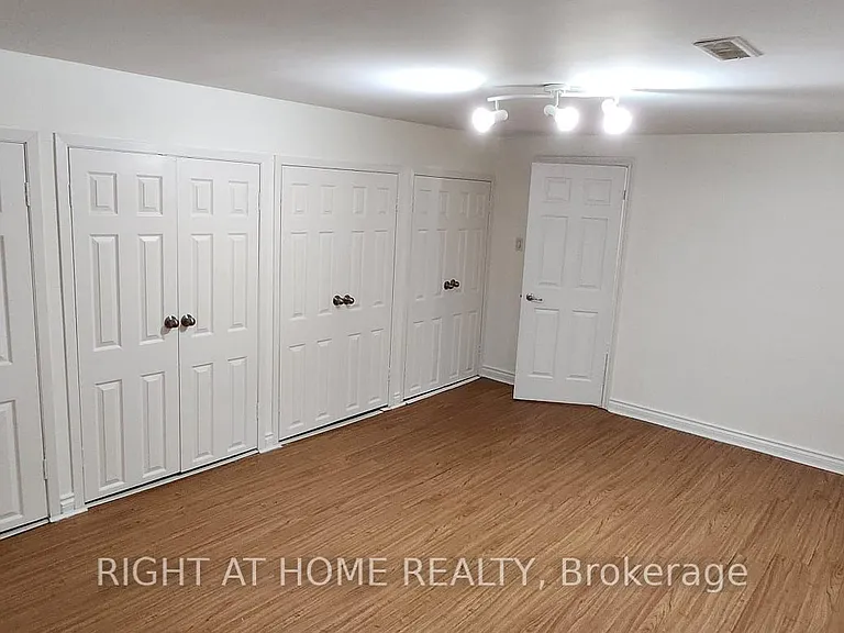 990 Midland Ave #1 — Photo 6