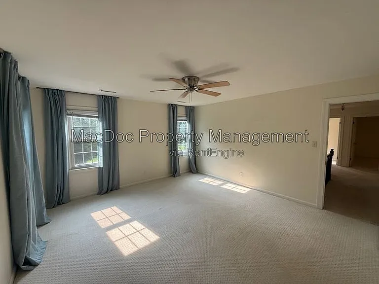428 Ingleside Dr — Photo 39