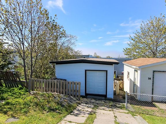 4th image of 92 Watson Crescent