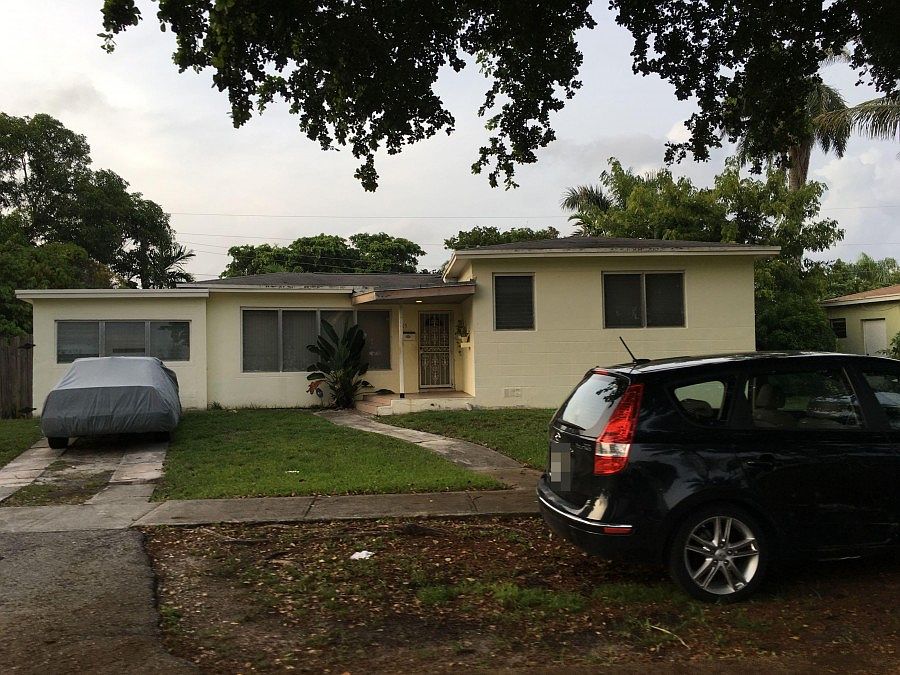1st image of 115 NE 123rd St