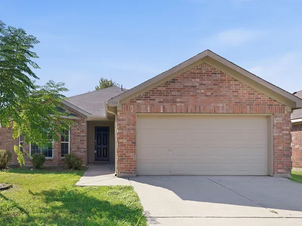 1320 Sierra Blanca Dr, Burleson, TX 76028
