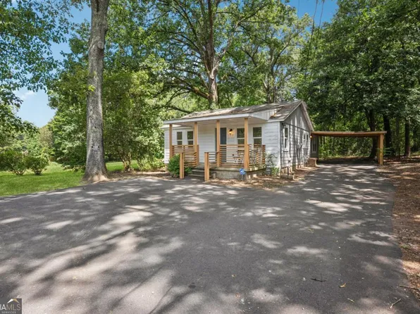 2155 S Deshon Rd, Lithonia, GA 30058