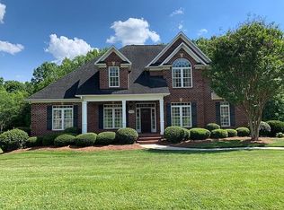 2110 Rossmore Rd, Clemmons, NC 27012