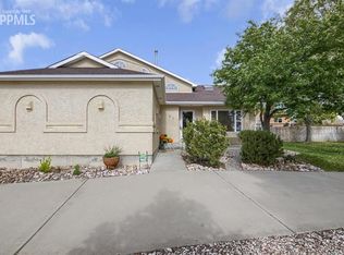 496 S Hahns Peak Ave, Pueblo West, CO 81007