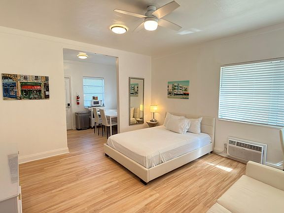 2nd image of 545 Michigan Ave #5