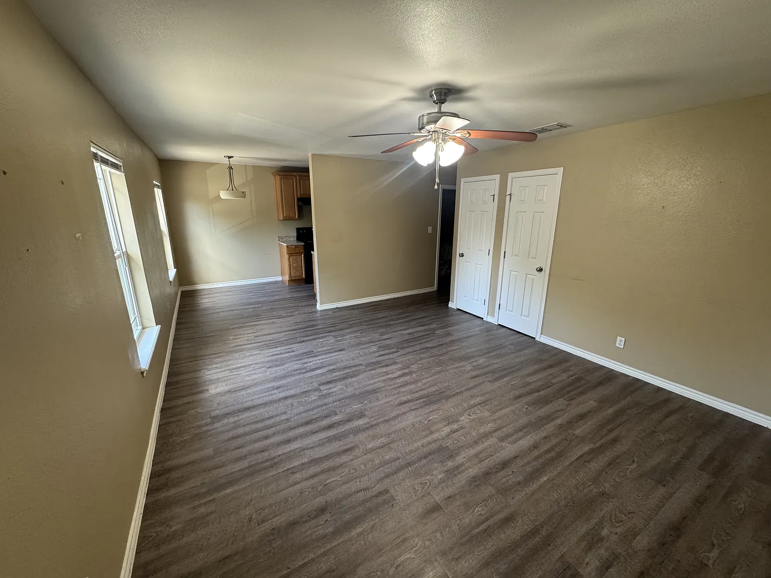 508 E Convent St — Photo 3