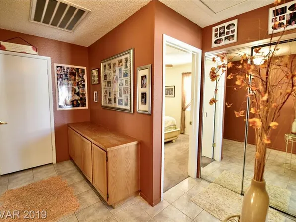 713 Panhandle Dr, Henderson, NV 89014