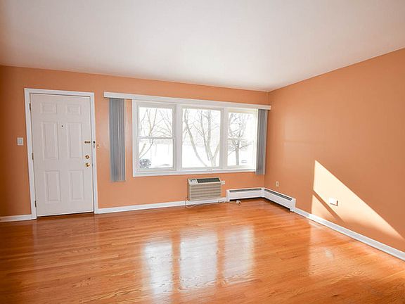 4th image of 4709 N Virginia Ave APT 2A