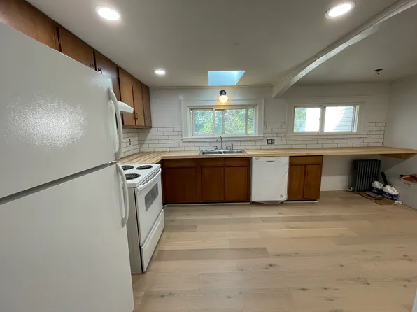 23 S Main St, Franklinville, NY 14737