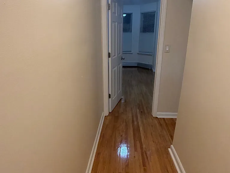 189 Cortlandt St #1 — Photo 8