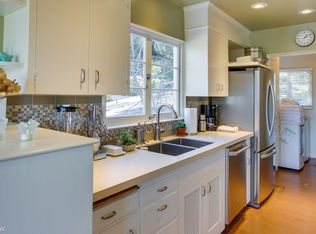 501 Hillcrest Ave, Pacific Grove, CA 93950