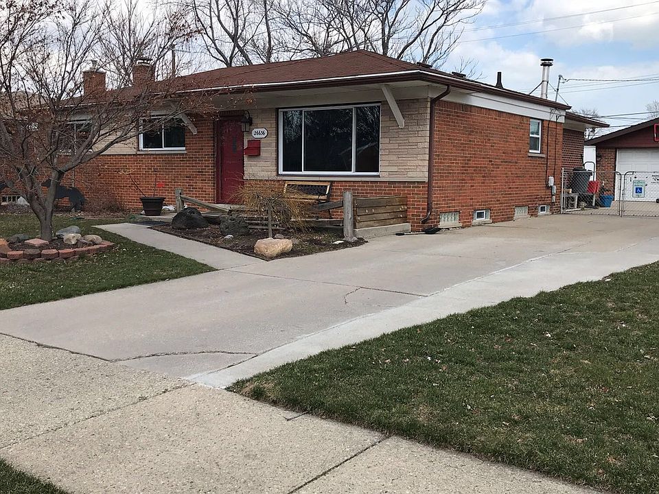 2nd image of 26636 Ridgefield Ave