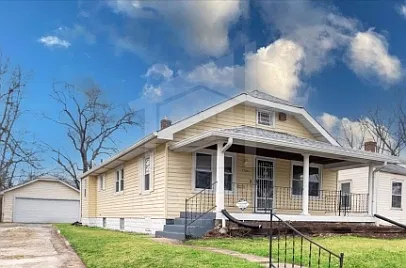 3 bed, 1.0 bath, 1186 sqft, $1,500 — Photo 1