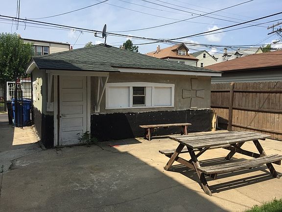 4th image of 2854 S Komensky Ave