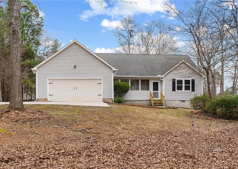 1st image of 102 Discovery Bay NW