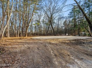 61 Jones Rd, Saratoga Springs, NY 12866