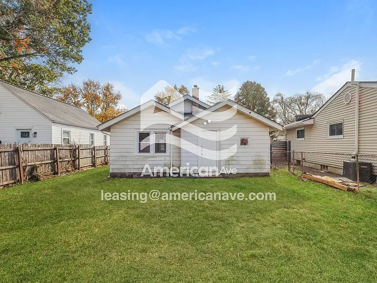 1496274_015_rear_view_15.jpg