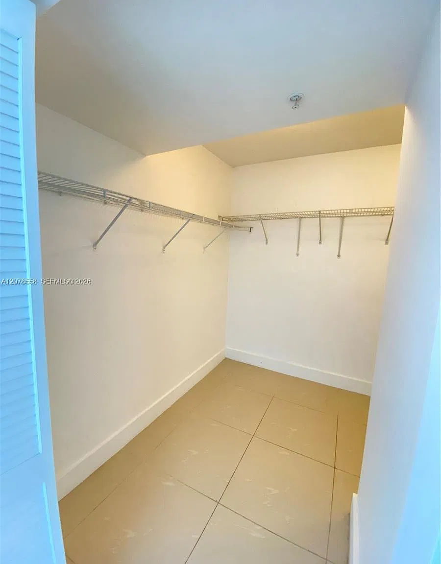 2 bed, 1510 sqft, $4,300 — Photo 3
