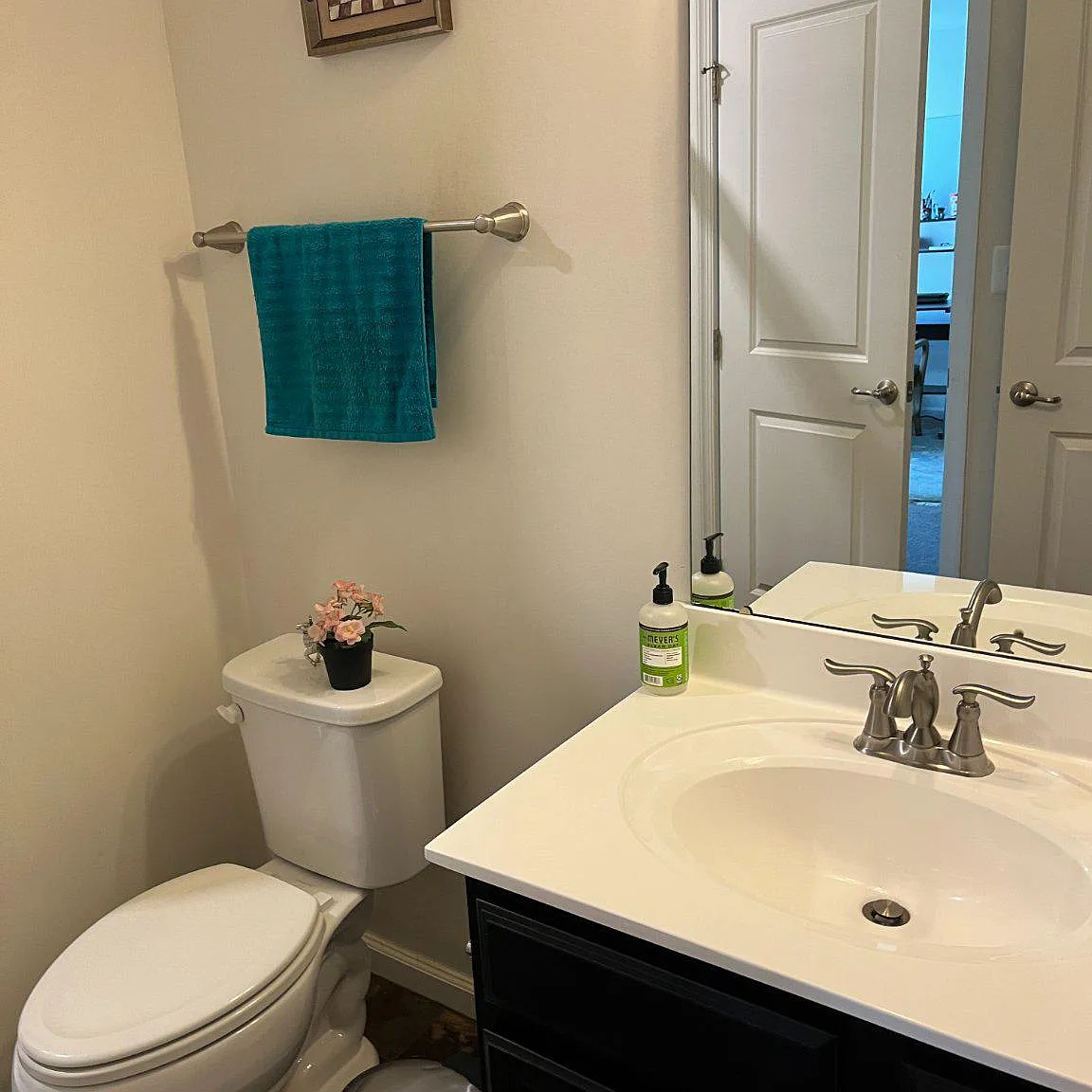 1 bed, 1.0 bath, 3938 sqft, $1,500 — Photo 4