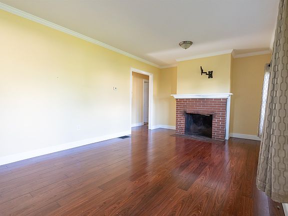 2nd image of 9 Indian Acres Drive