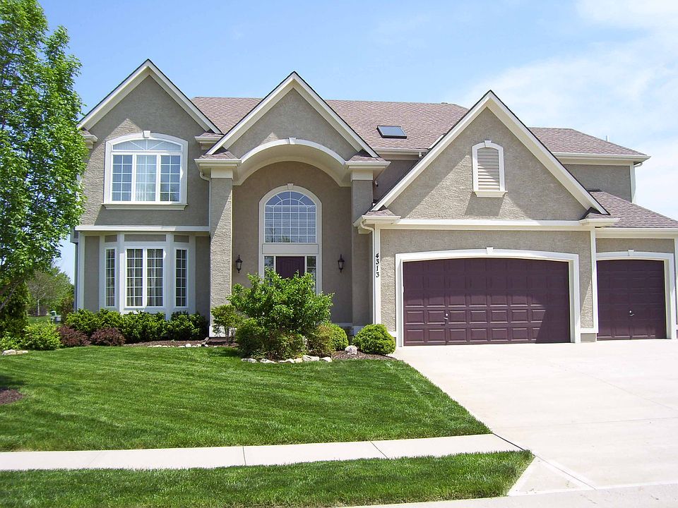 1st image of 4313 NE Park Springs Ct