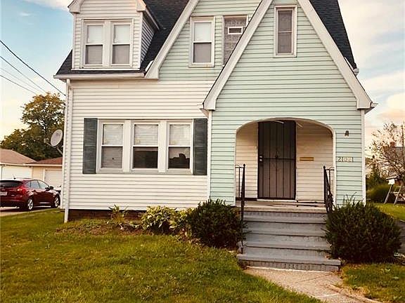 2nd image of 21021 N Vine Ave