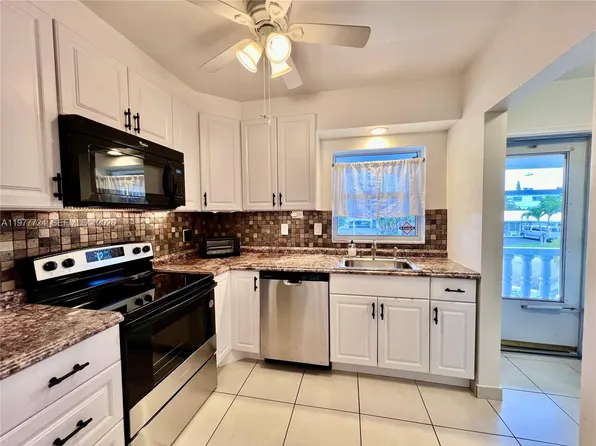 1400 NE 55th St APT 201, Fort Lauderdale, FL 33334