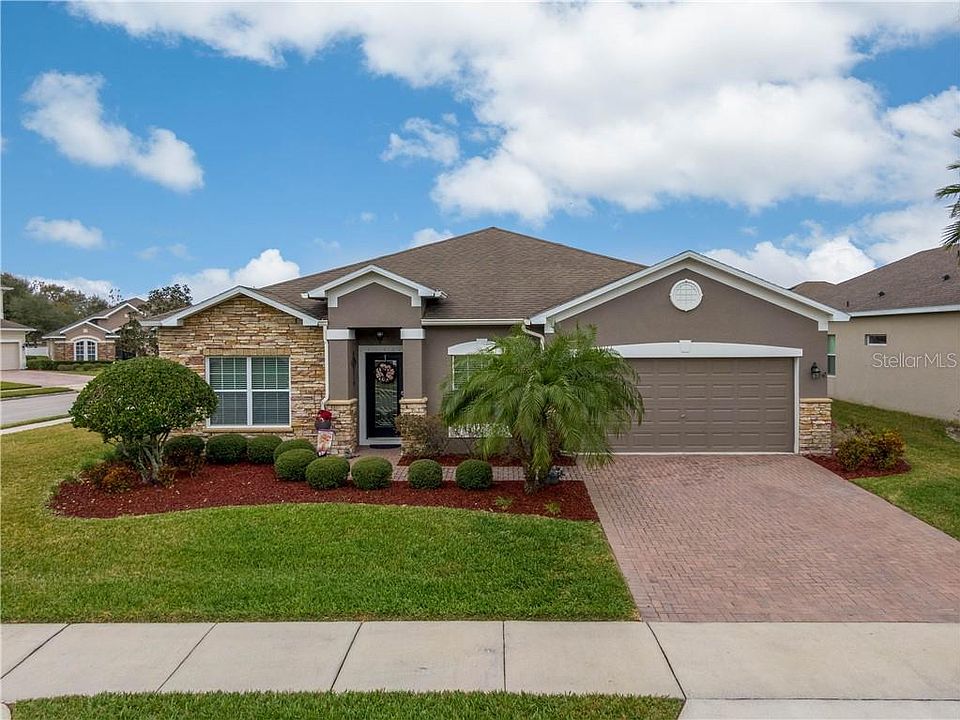 1st image of 302 Millwood Pl
