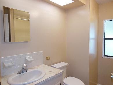 5th image of 6020 Oakmont Ave