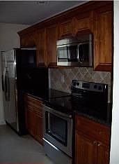 4th image of 1409 S M St