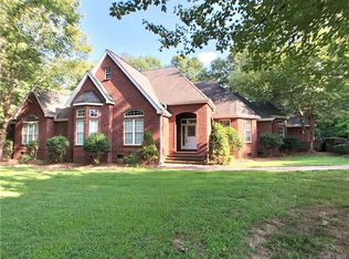 1048 Shawnee Trl, China Grove, NC 28023