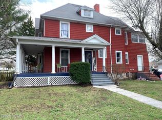 105 S Oronogo St, Webb City, MO 64870