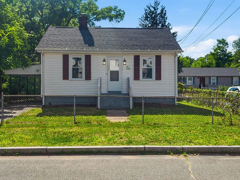 74 Price St — Photo 1
