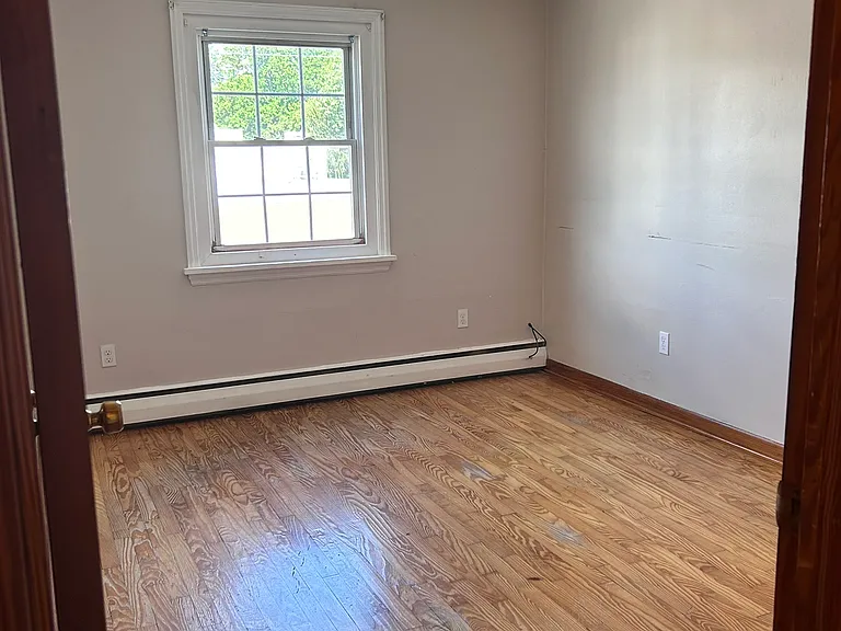 1346 Jefferson Ave #2 — Photo 10