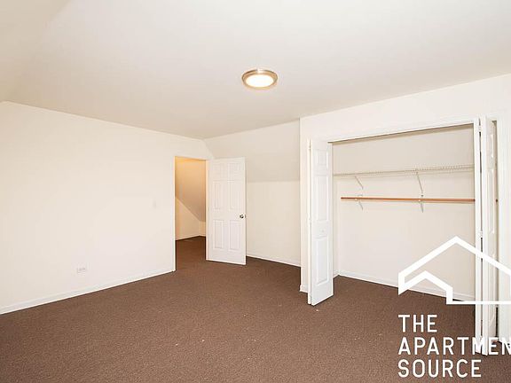 4th image of 2339 N Milwaukee Ave #1001-2R