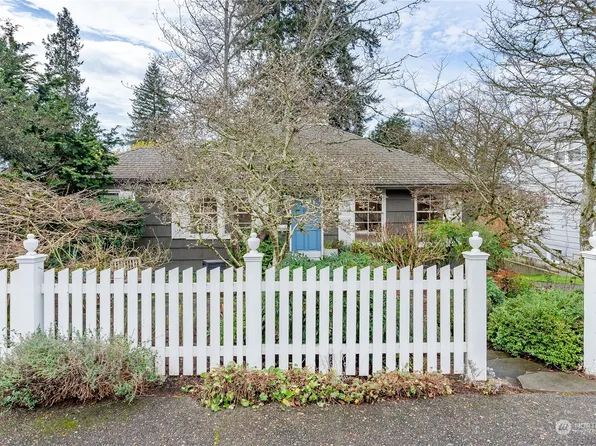 7405 48th Avenue NE, Seattle, WA 98115