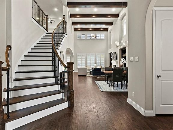 5th image of 4820 Latour Ln