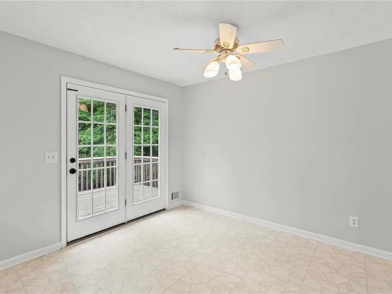 6360 Mountain View Trl — Photo 12