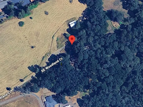 9500 SE Woodland Ct, Amity, OR 97101