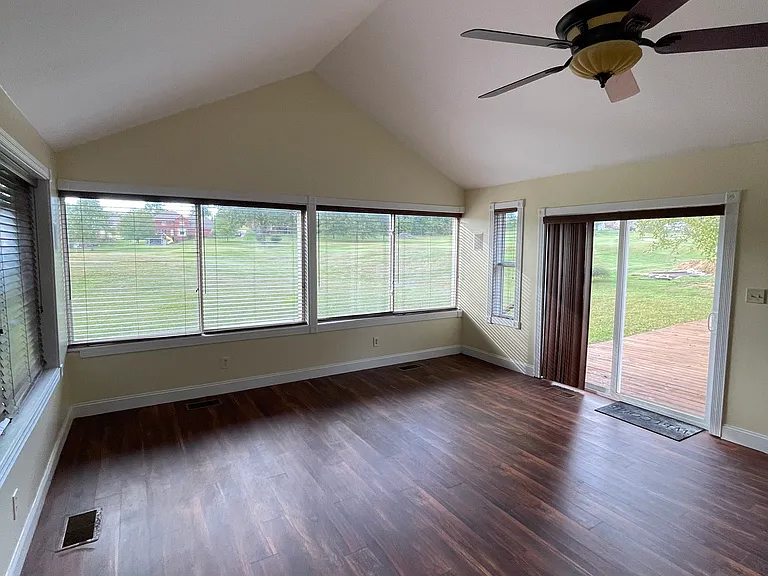1116 Crooked Creek Dr — Photo 13