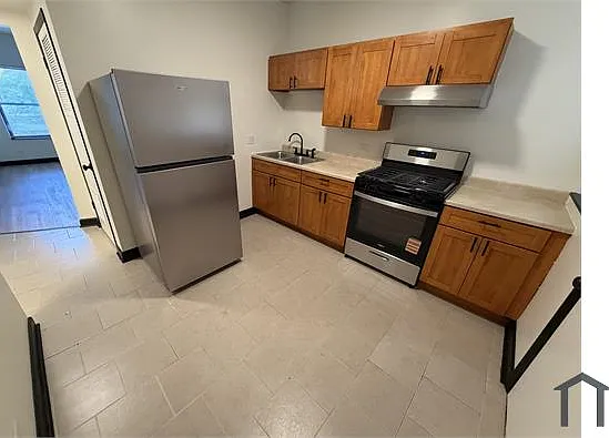 5625 W Washington Blvd — Photo 1