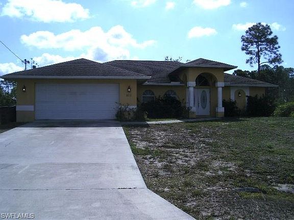 2nd image of 811 Anaconda Ave S