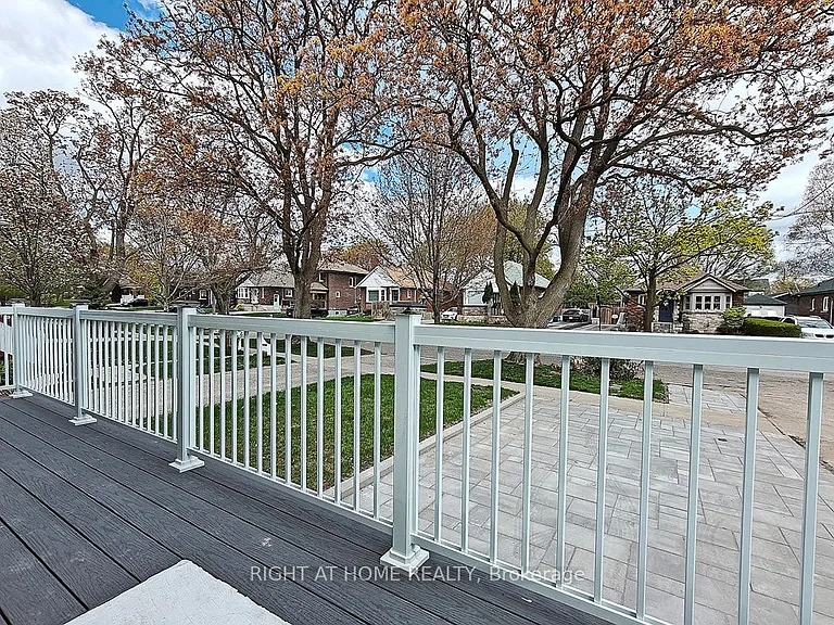 92 Cadillac Ave S #UPPER — Photo 3