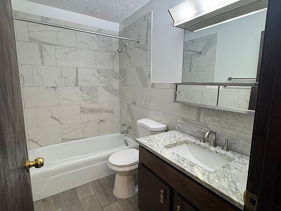 5th image of 1881 E Wilson Ave #101