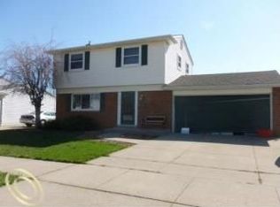 33810 Nokomis, Fraser, MI 48026