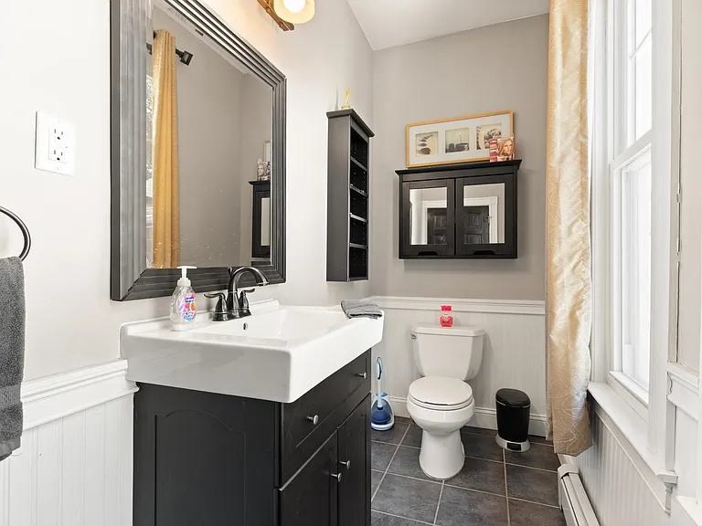 23 Gordon St — Photo 11