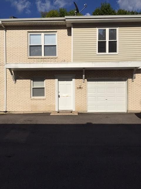 Exterior - All area shown is the actual unit. (Private entrance, and Private Garage - Connected to Foyer)