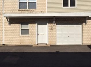 9537 Hyde Park Dr, Saint Louis, MO