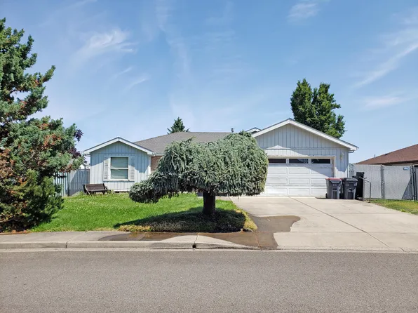 959 Westrop Dr, Central Pt, OR 97502